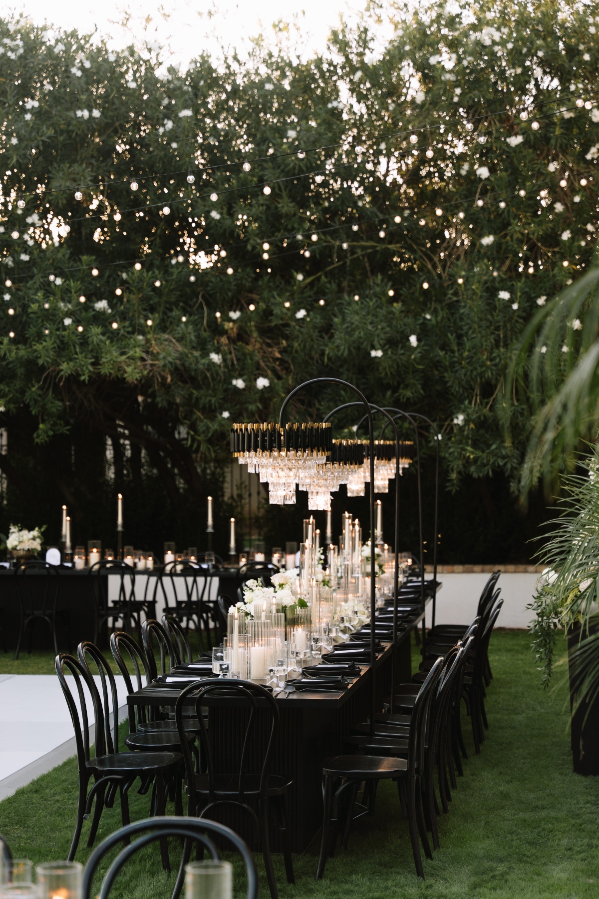 modern black and white outdoor wedding reception