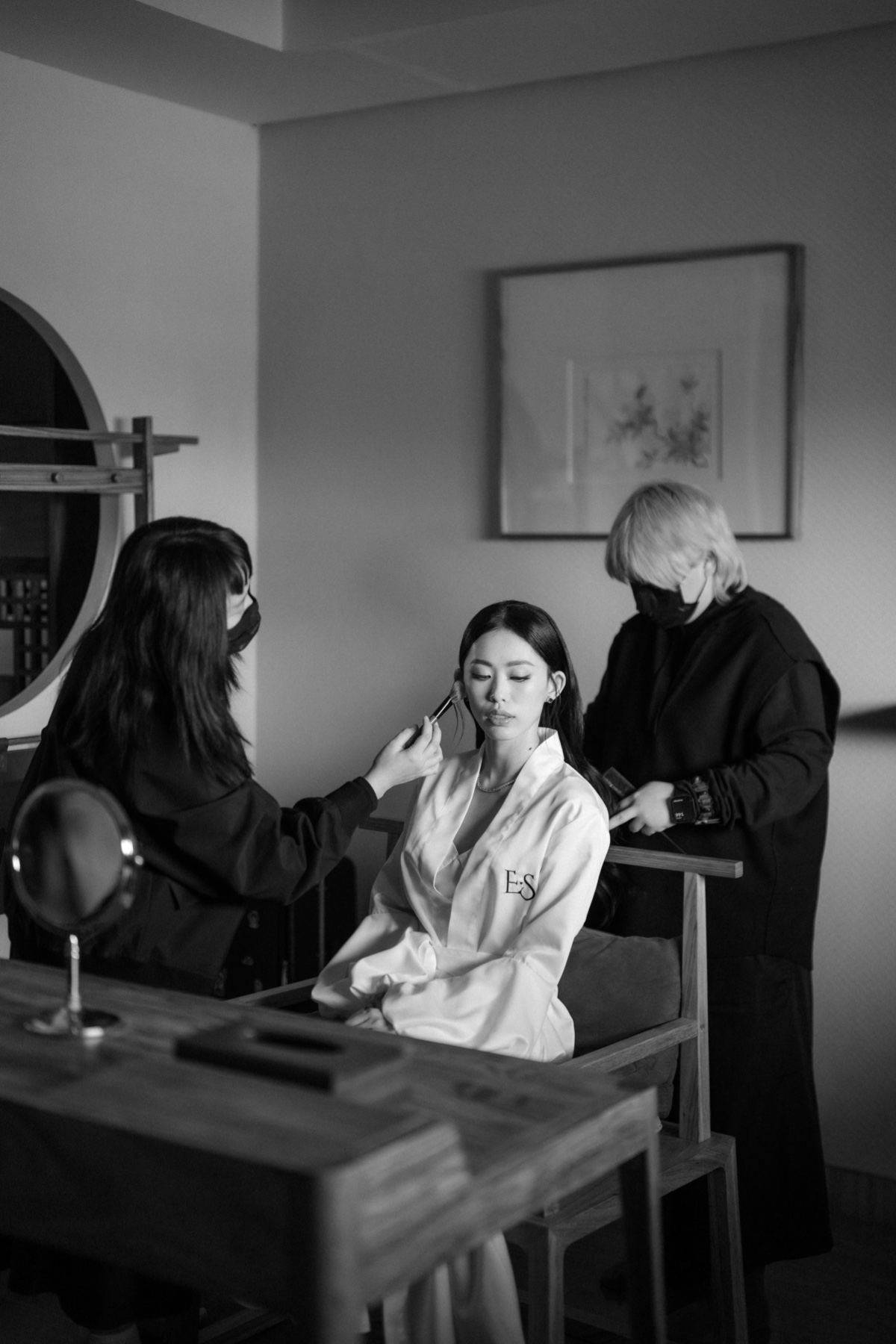 037