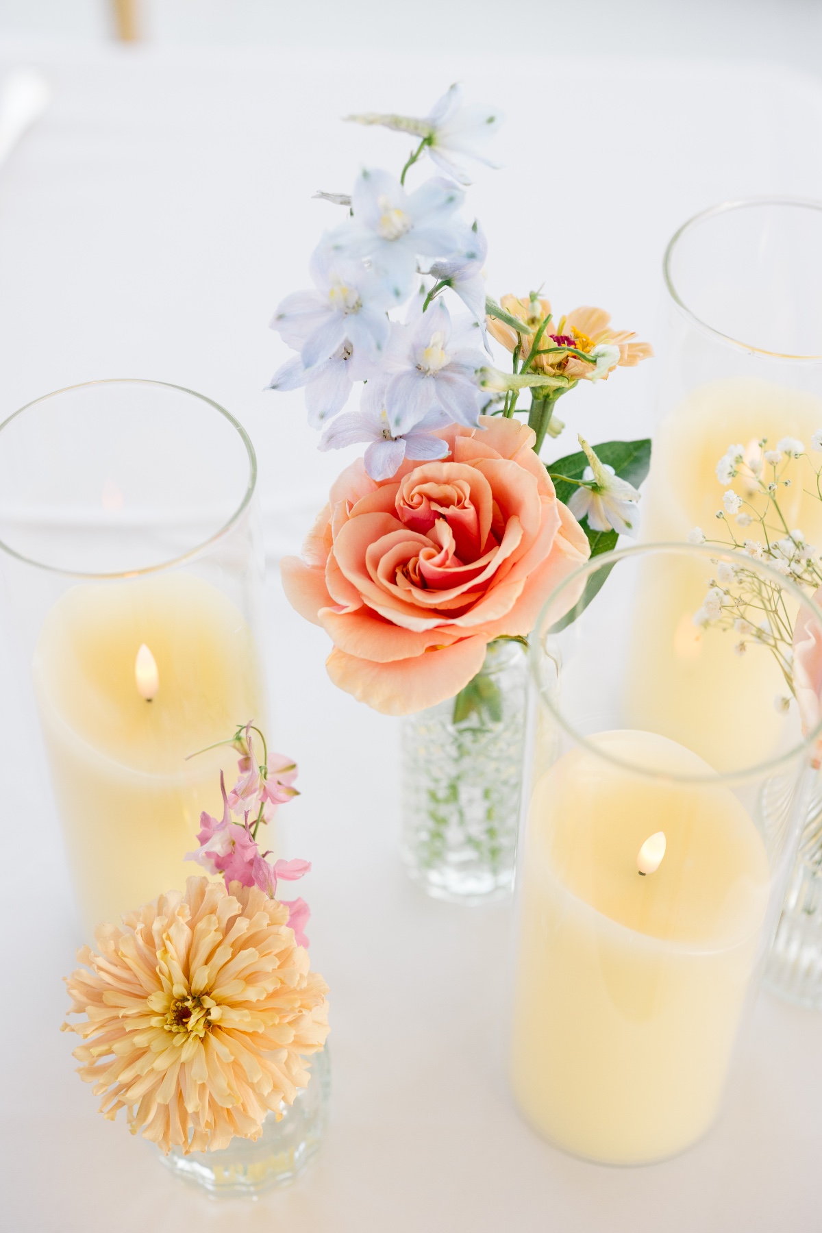 pastel flowers for wedding table