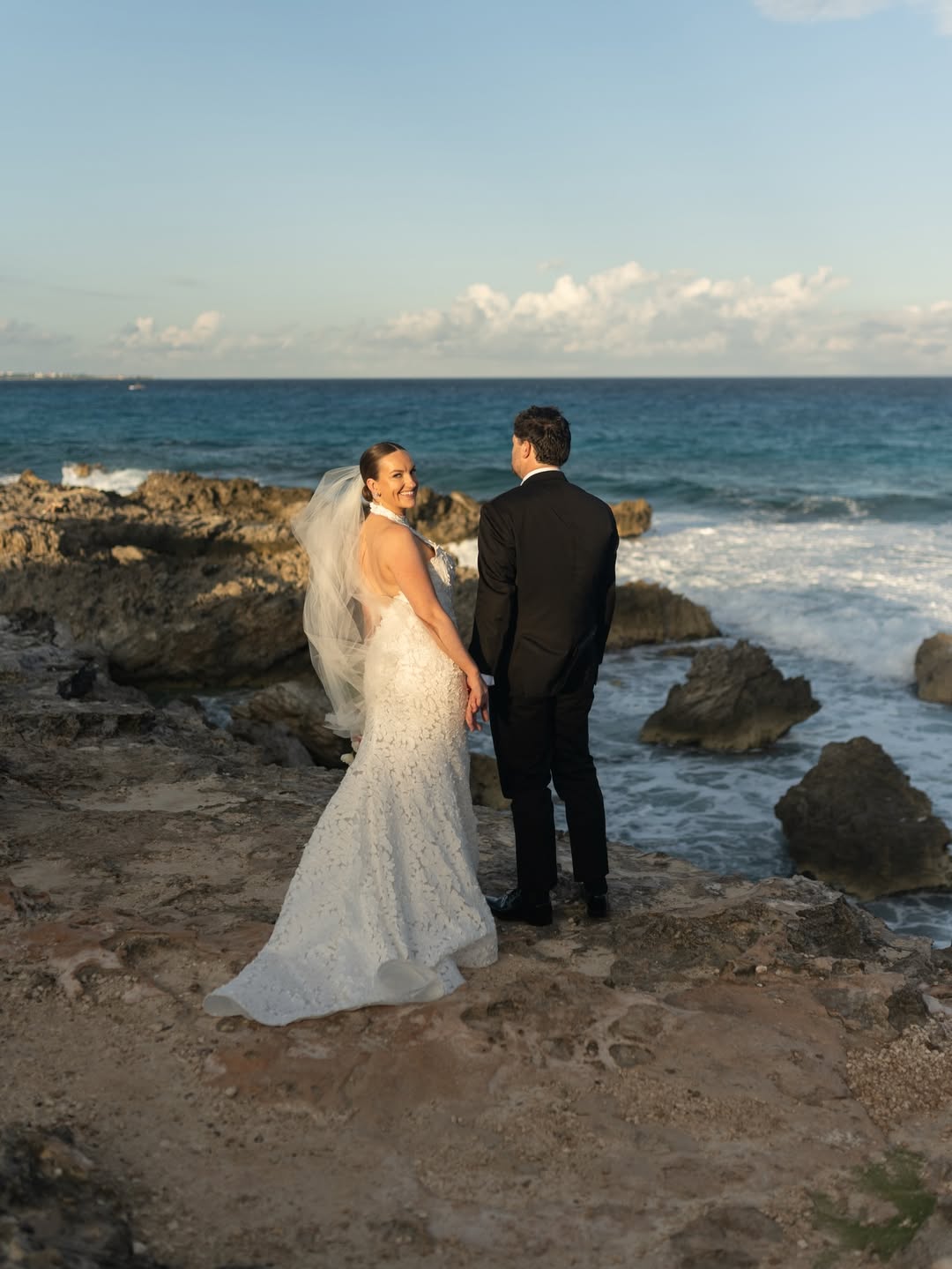 how to book a hotel block barefoot bridal