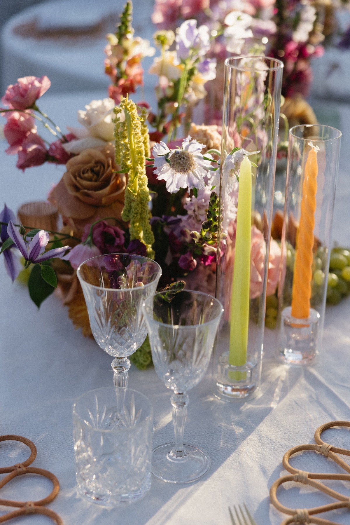 hannah-gabe-dinner-setting-the-scene-by-studio-leau-12