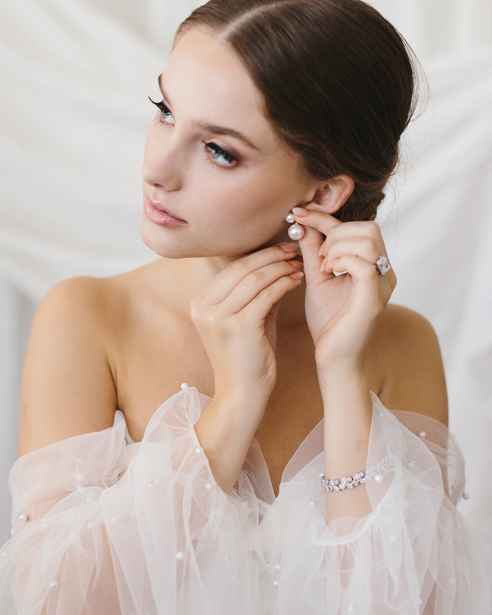 modern pearl earrings by dareth colburn
