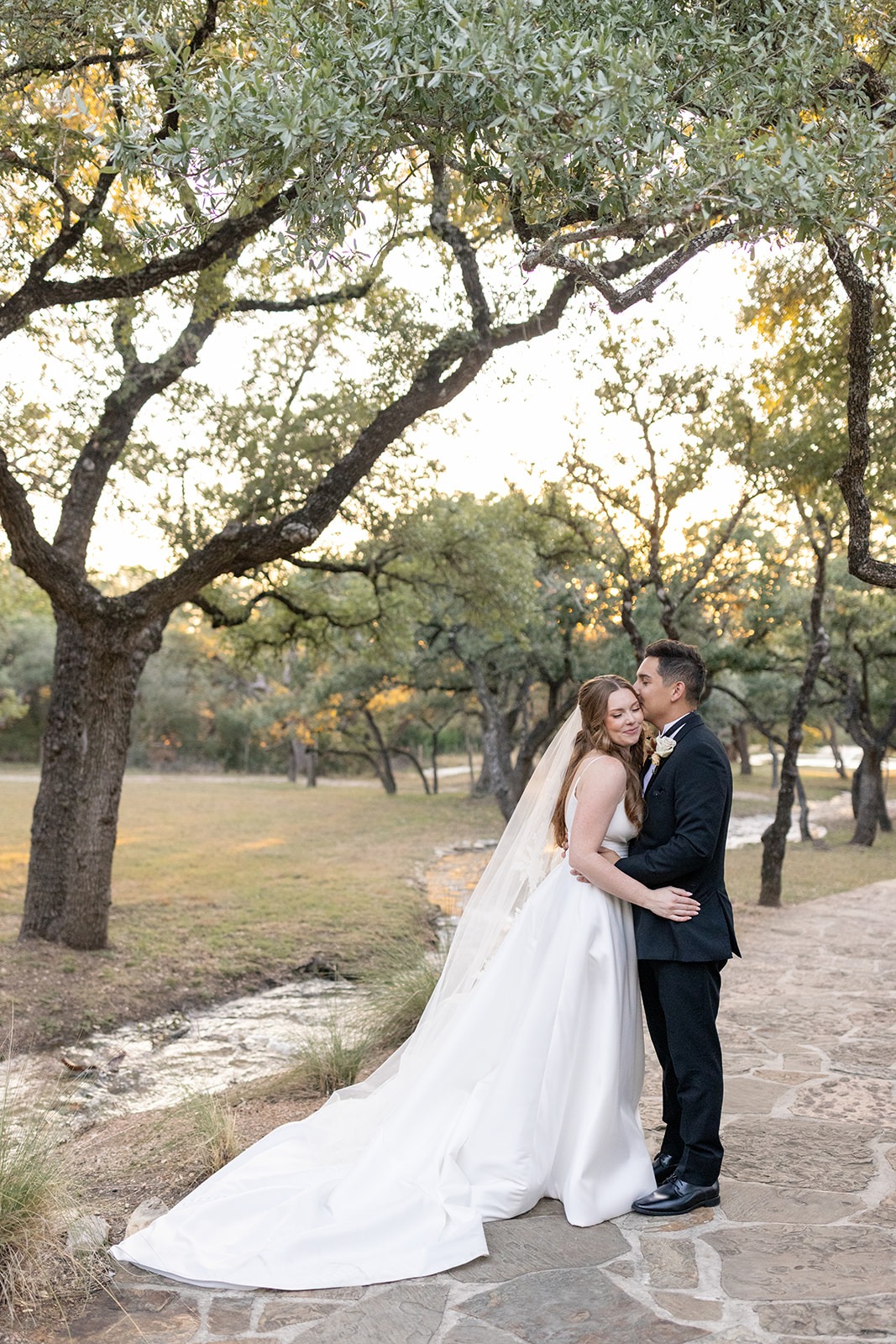 wedding portraits under oak trees
